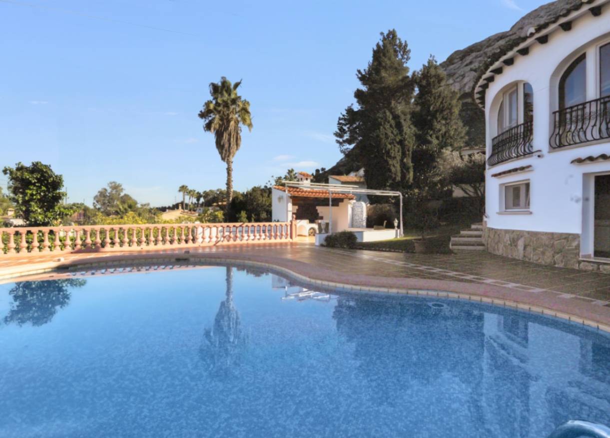 Bestaand - Villa - Denia