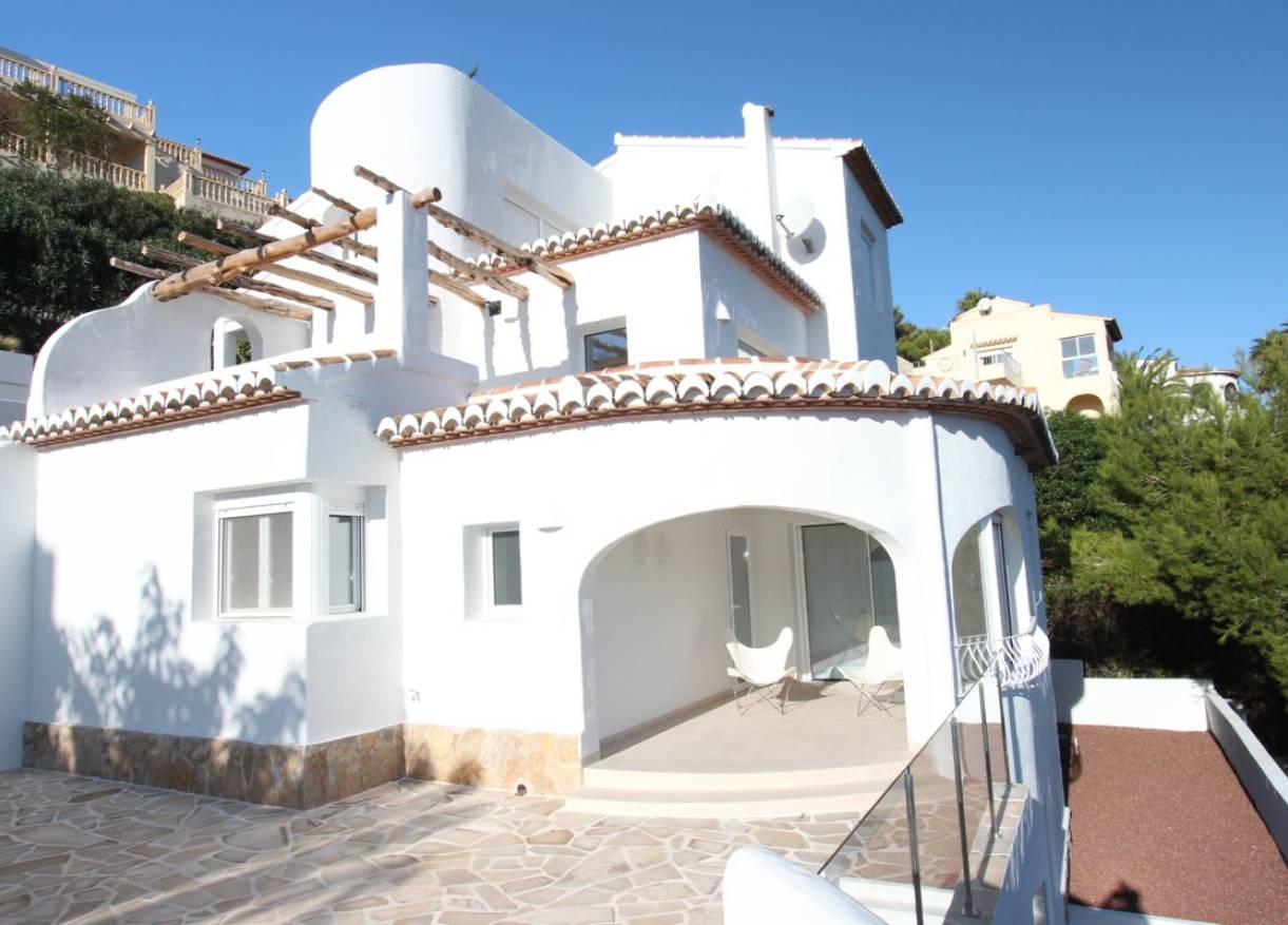 Bestaand - Villa - Jávea
