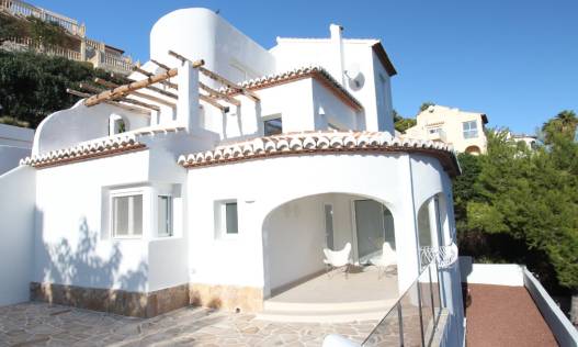 Bestaand - Villa - Jávea
