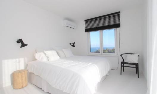 Bestaand - Villa - Jávea