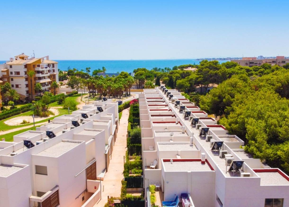Bestaand - Townhouse / Semi-detached - Punta Prima