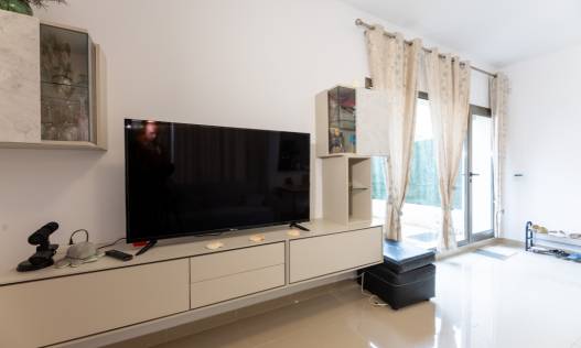 Bestaand - Townhouse / Semi-detached - Punta Prima