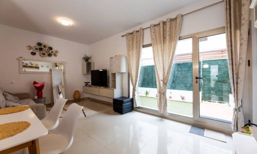 Bestaand - Townhouse / Semi-detached - Punta Prima