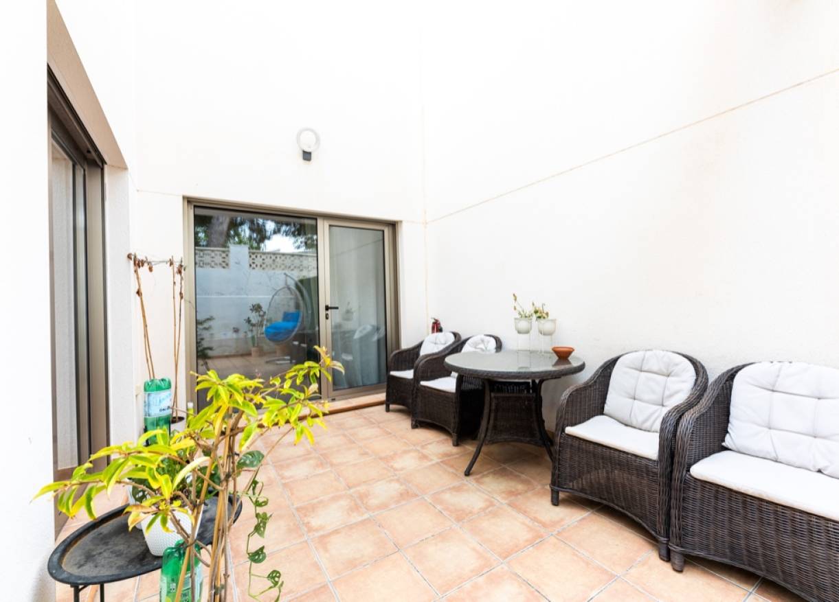 Bestaand - Townhouse / Semi-detached - Punta Prima