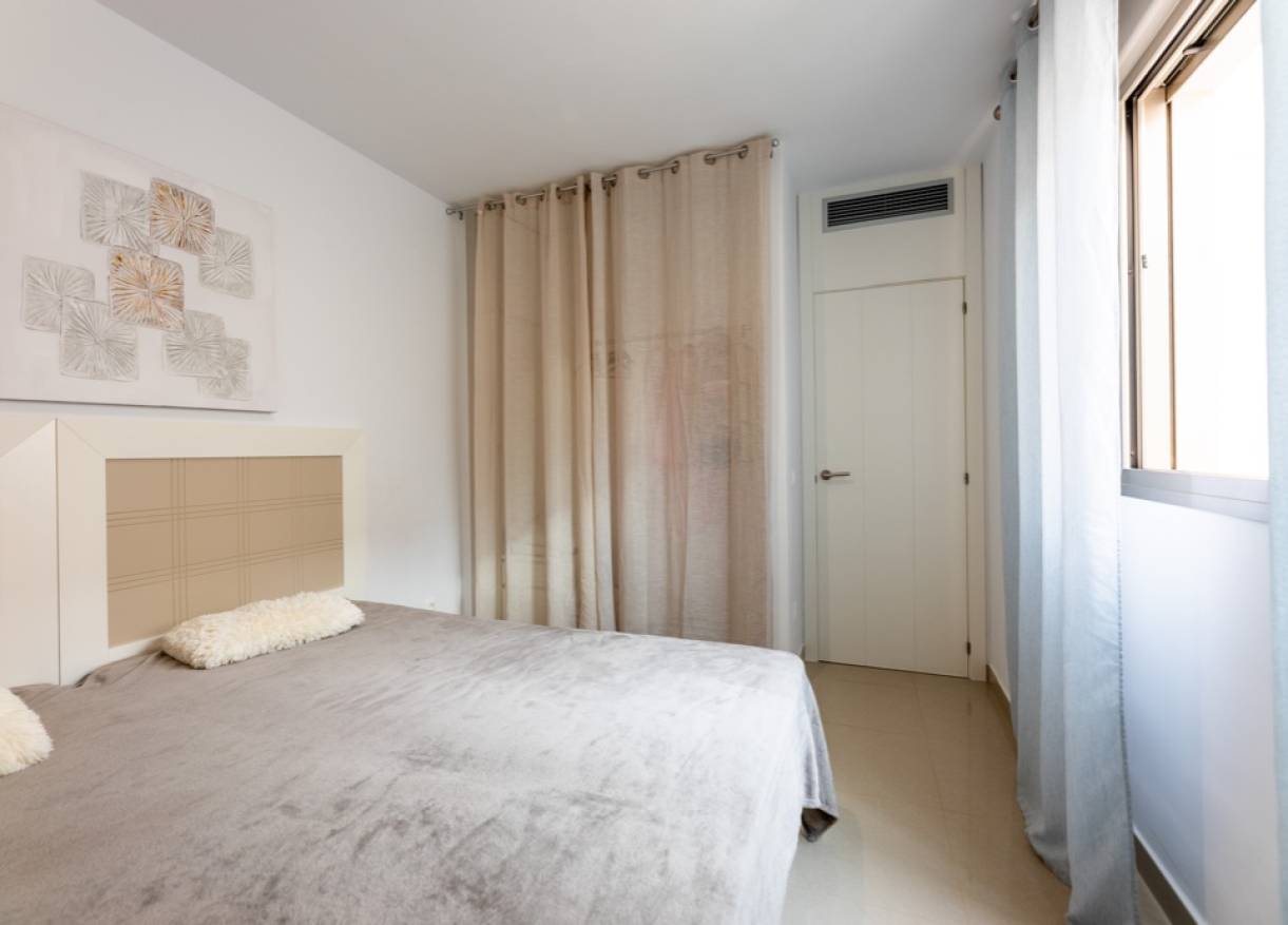 Bestaand - Townhouse / Semi-detached - Punta Prima