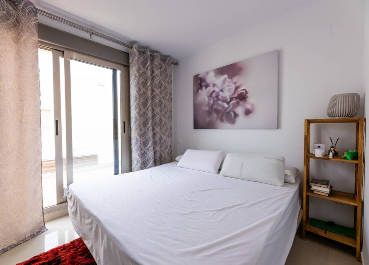Bestaand - Townhouse / Semi-detached - Punta Prima
