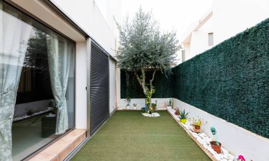 Bestaand - Townhouse / Semi-detached - Punta Prima