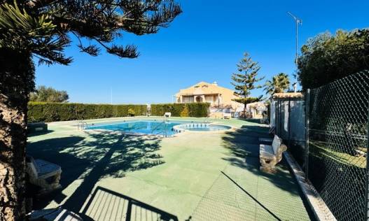 Bestaand - Townhouse / Semi-detached - La Mata - Torrelamata