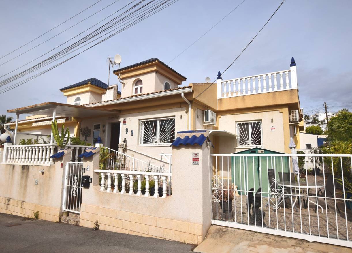 Bestaand - Townhouse / Semi-detached - Ciudad Quesada - Upper Quesada