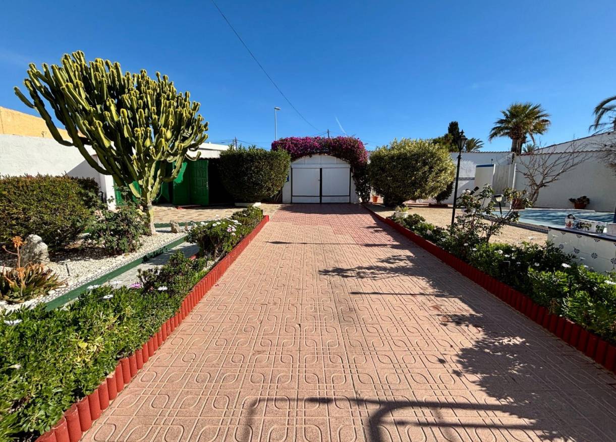Bestaand - Villa - Ciudad Quesada