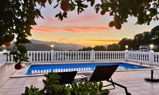 Bestaand - Villa - Gandía