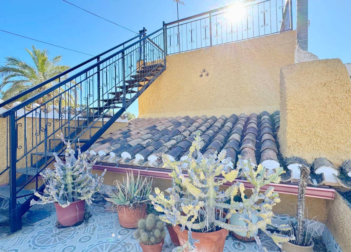 Bestaand - Villa - Orihuela Costa