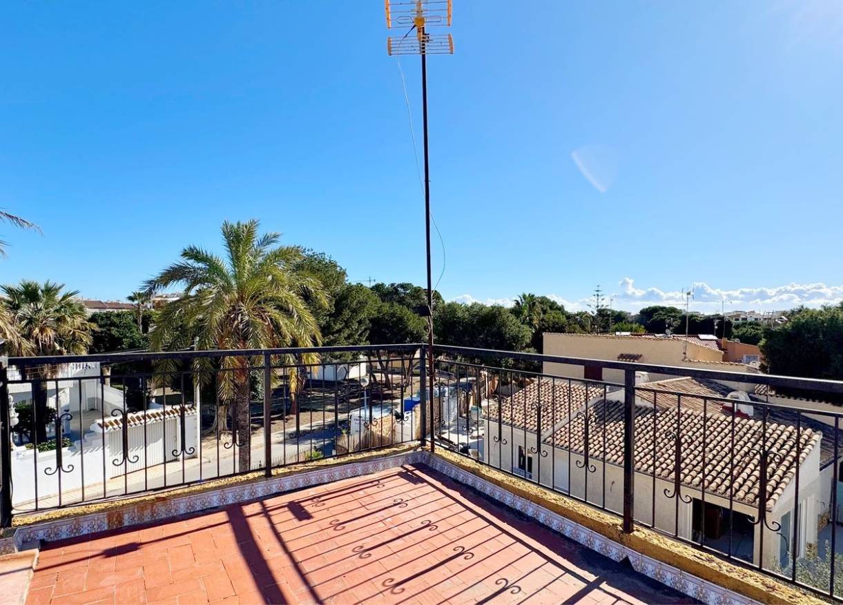 Bestaand - Villa - Orihuela Costa