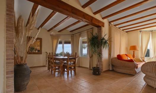Bestaand - Villa - Jávea