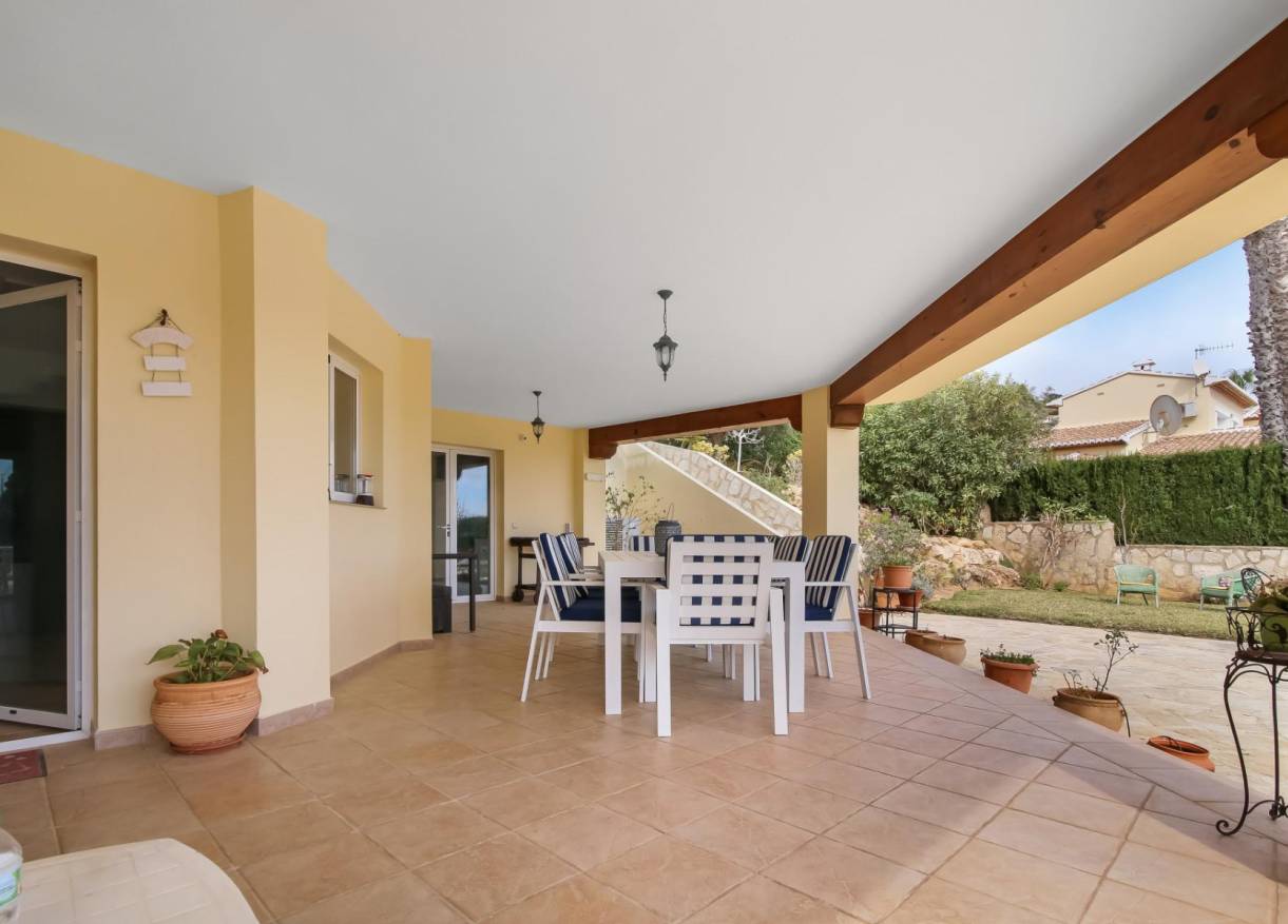 Bestaand - Villa - Jávea