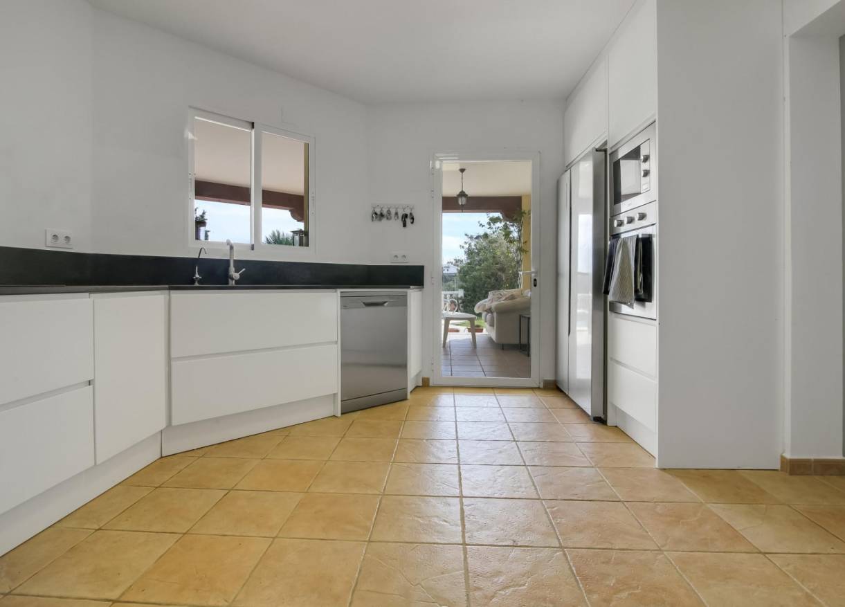 Bestaand - Villa - Jávea