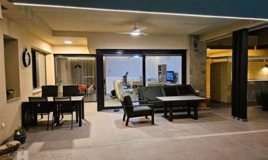 Bestaand - Villa - Baños y mendigo - Murcia