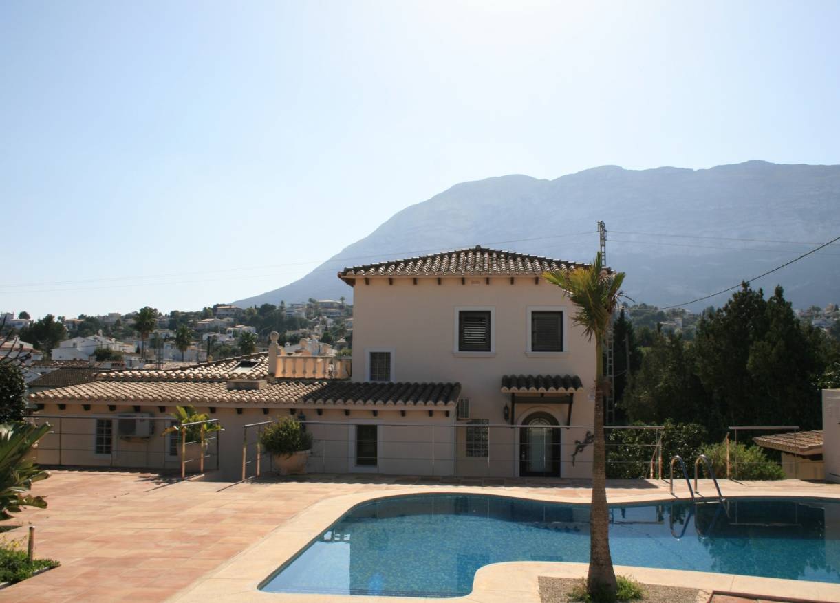 Bestaand - Villa - Denia