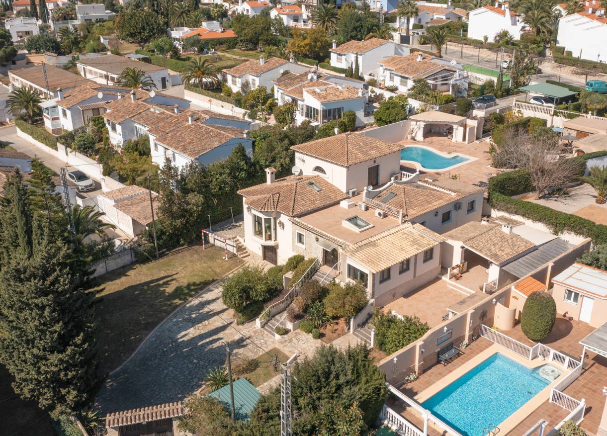 Bestaand - Villa - Denia