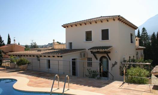 Bestaand - Villa - Denia