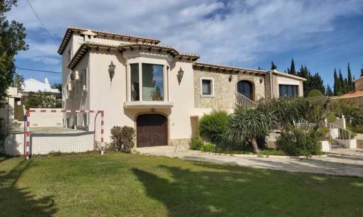 Bestaand - Villa - Denia