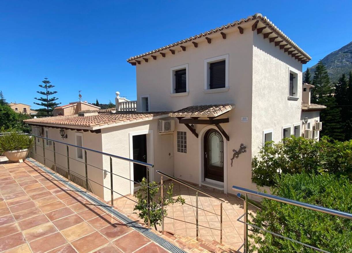 Bestaand - Villa - Denia