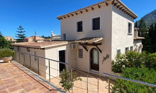 Bestaand - Villa - Denia