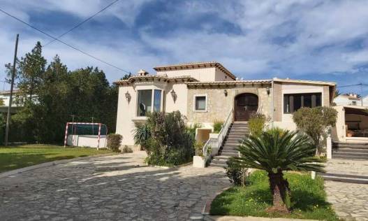 Bestaand - Villa - Denia