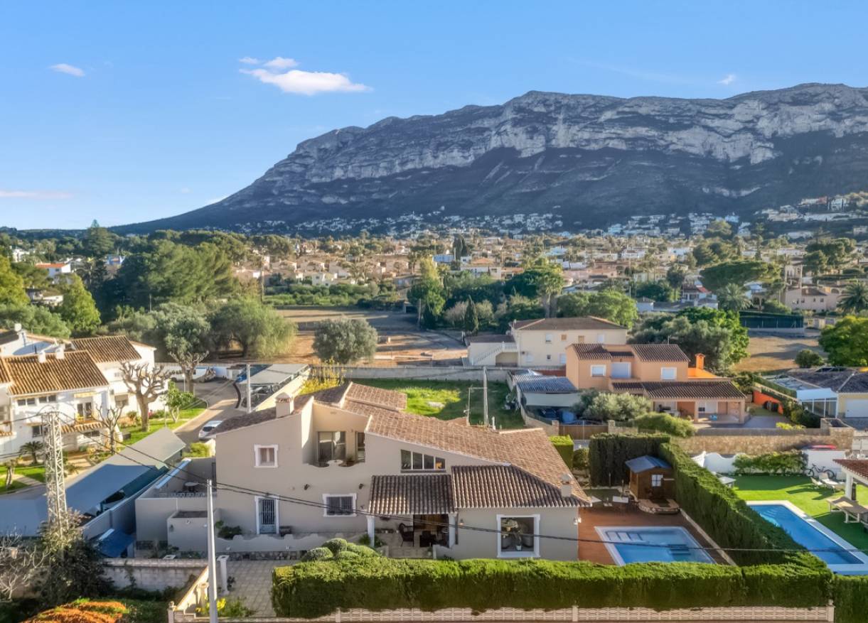 Bestaand - Villa - Denia