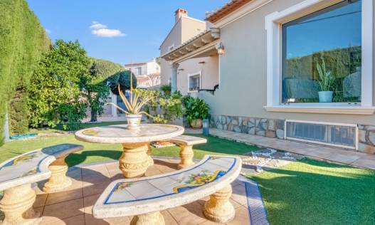 Bestaand - Villa - Denia