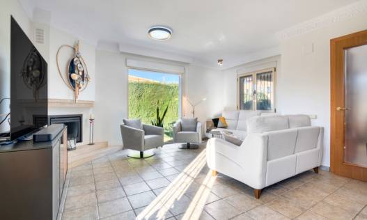 Bestaand - Villa - Denia