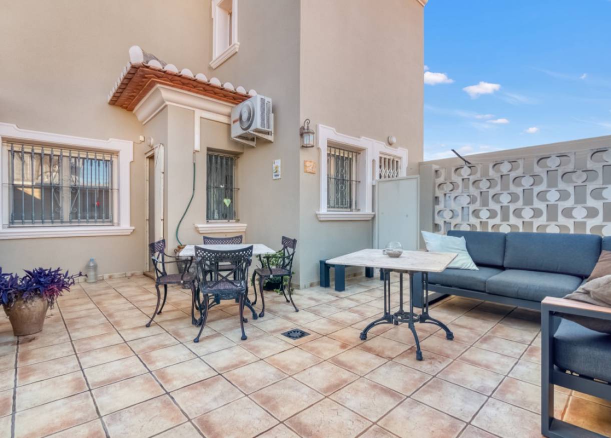 Bestaand - Villa - Denia