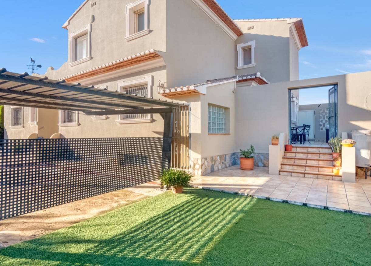 Bestaand - Villa - Denia