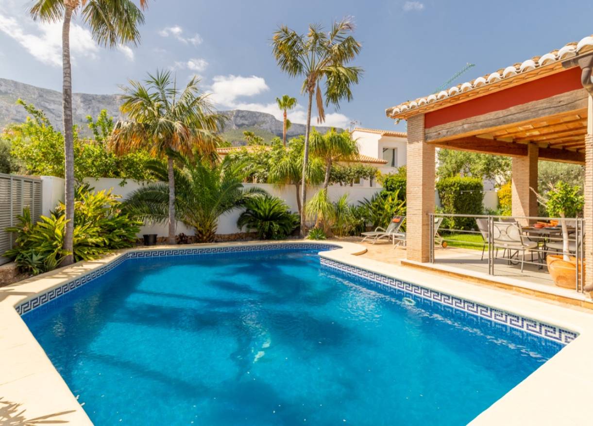 Bestaand - Villa - Denia