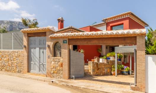 Bestaand - Villa - Denia