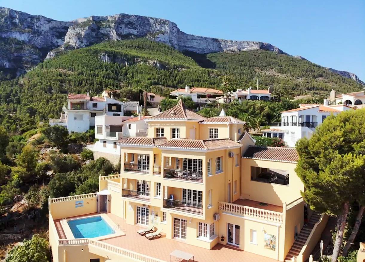 Bestaand - Villa - Denia