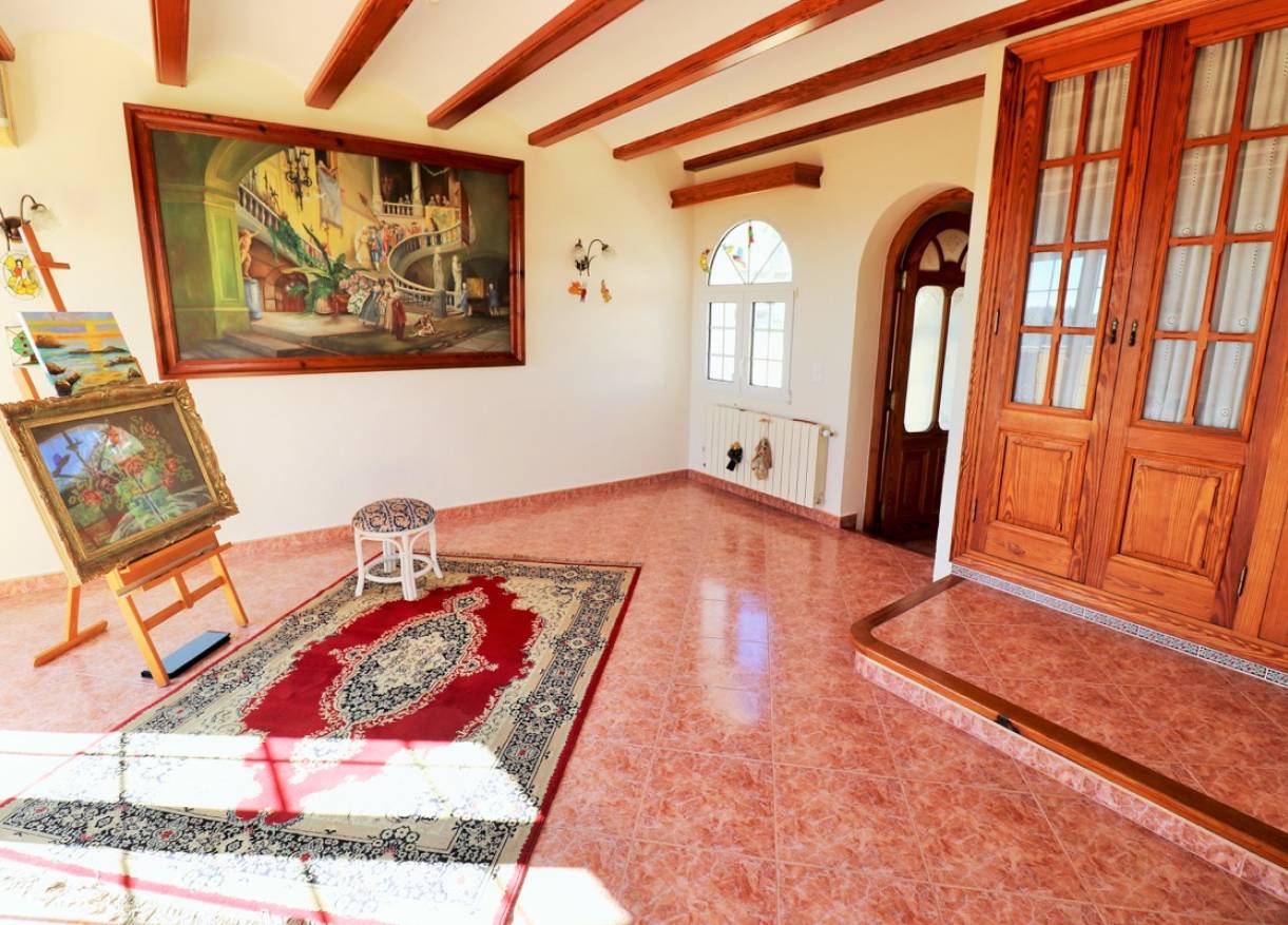 Bestaand - Villa - Denia