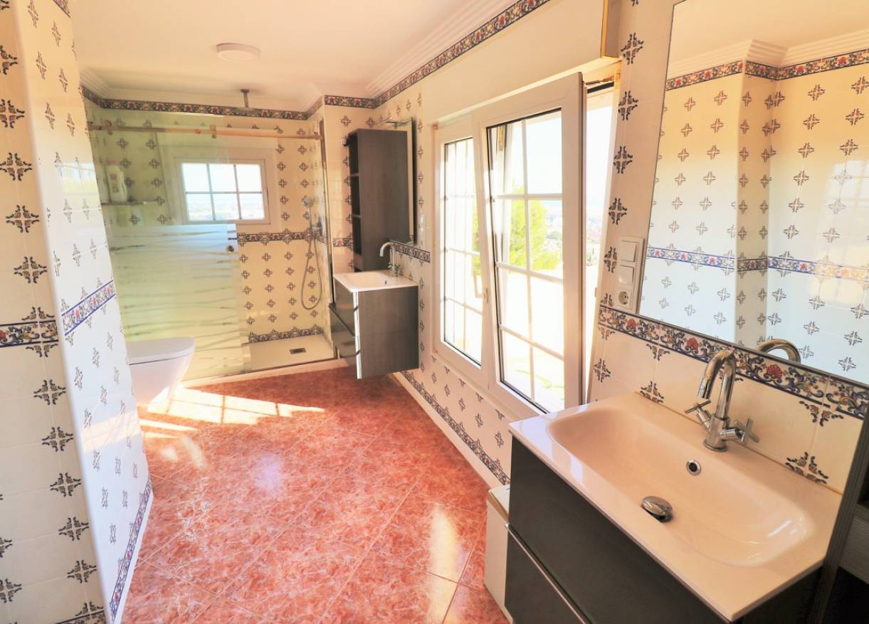 Bestaand - Villa - Denia