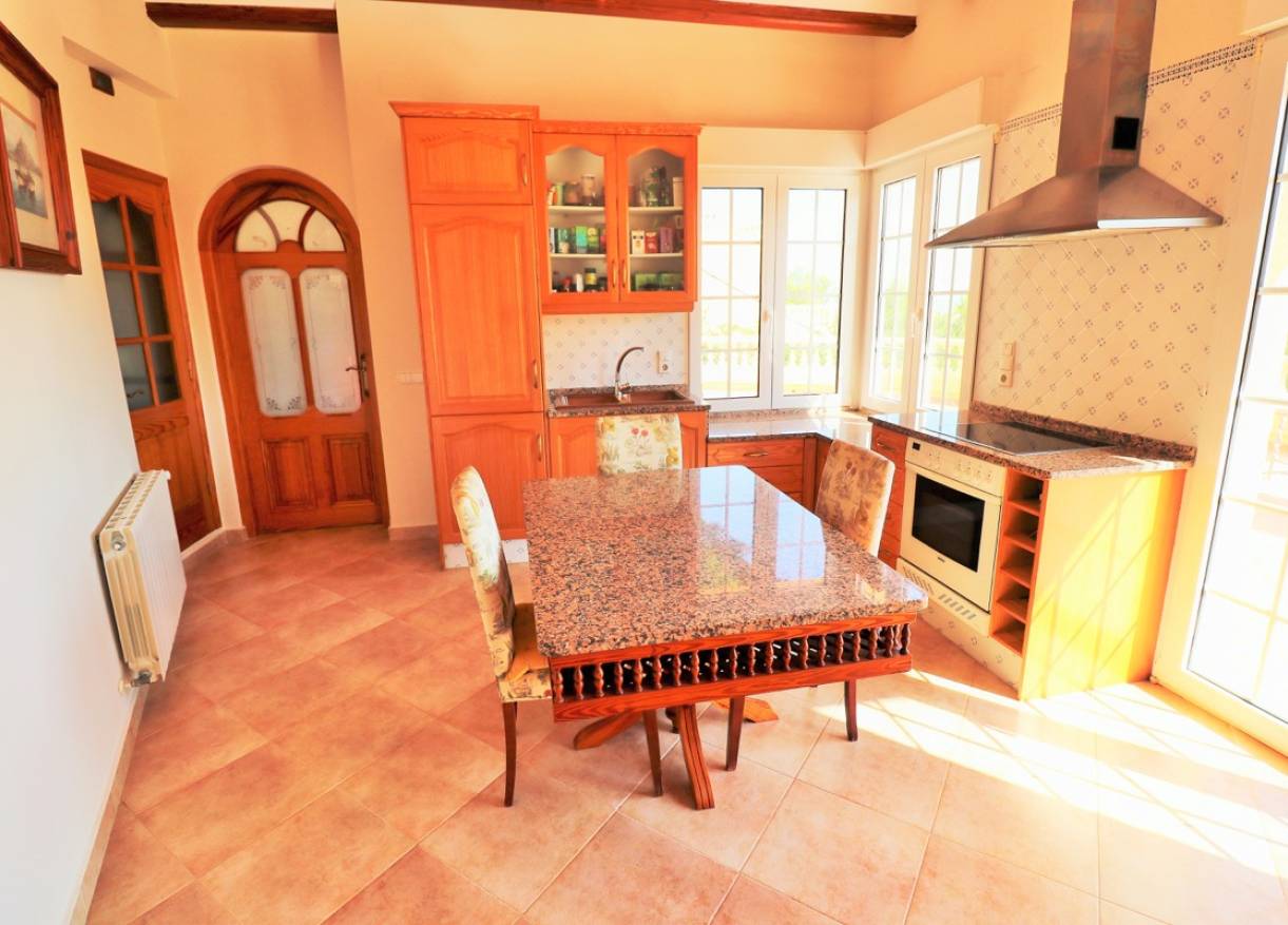 Bestaand - Villa - Denia