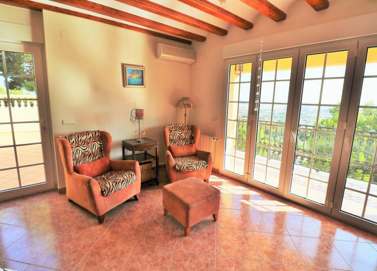 Bestaand - Villa - Denia