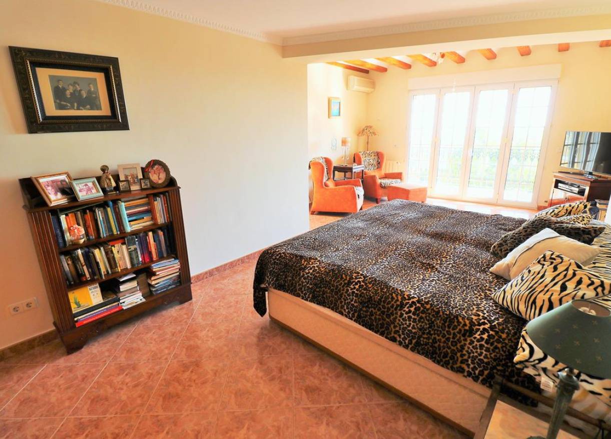 Bestaand - Villa - Denia