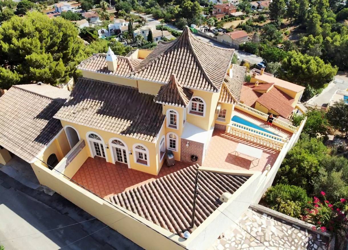 Bestaand - Villa - Denia