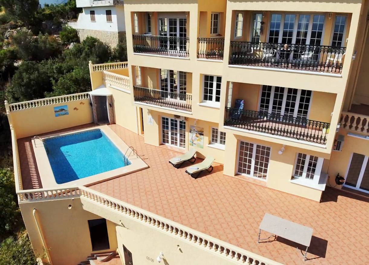 Bestaand - Villa - Denia