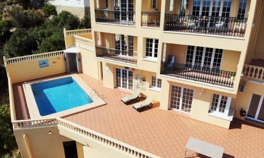 Bestaand - Villa - Denia
