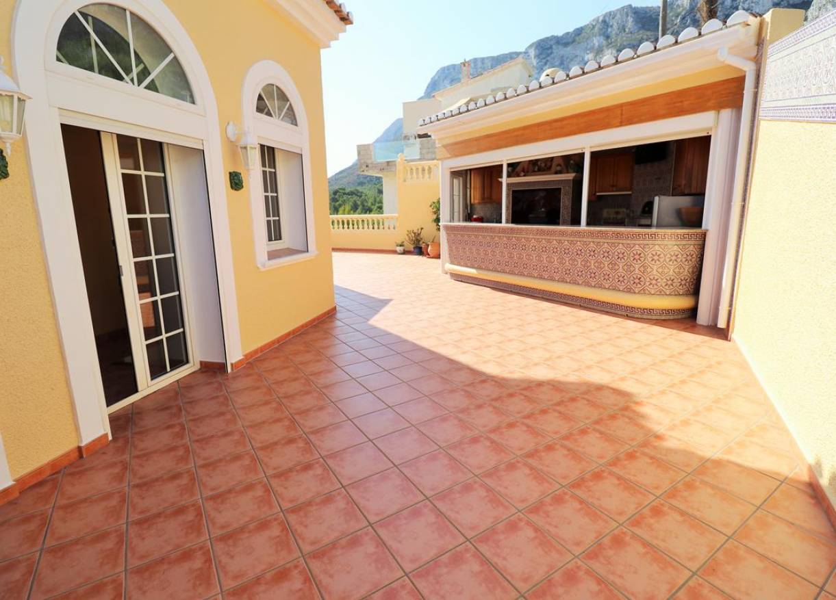 Bestaand - Villa - Denia