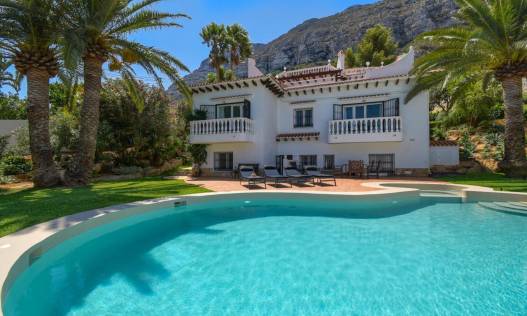 Bestaand - Villa - Jávea