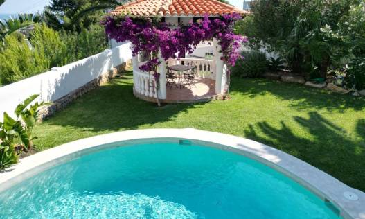 Bestaand - Villa - Jávea