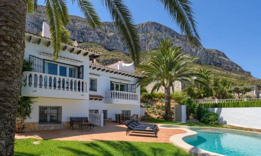 Bestaand - Villa - Jávea