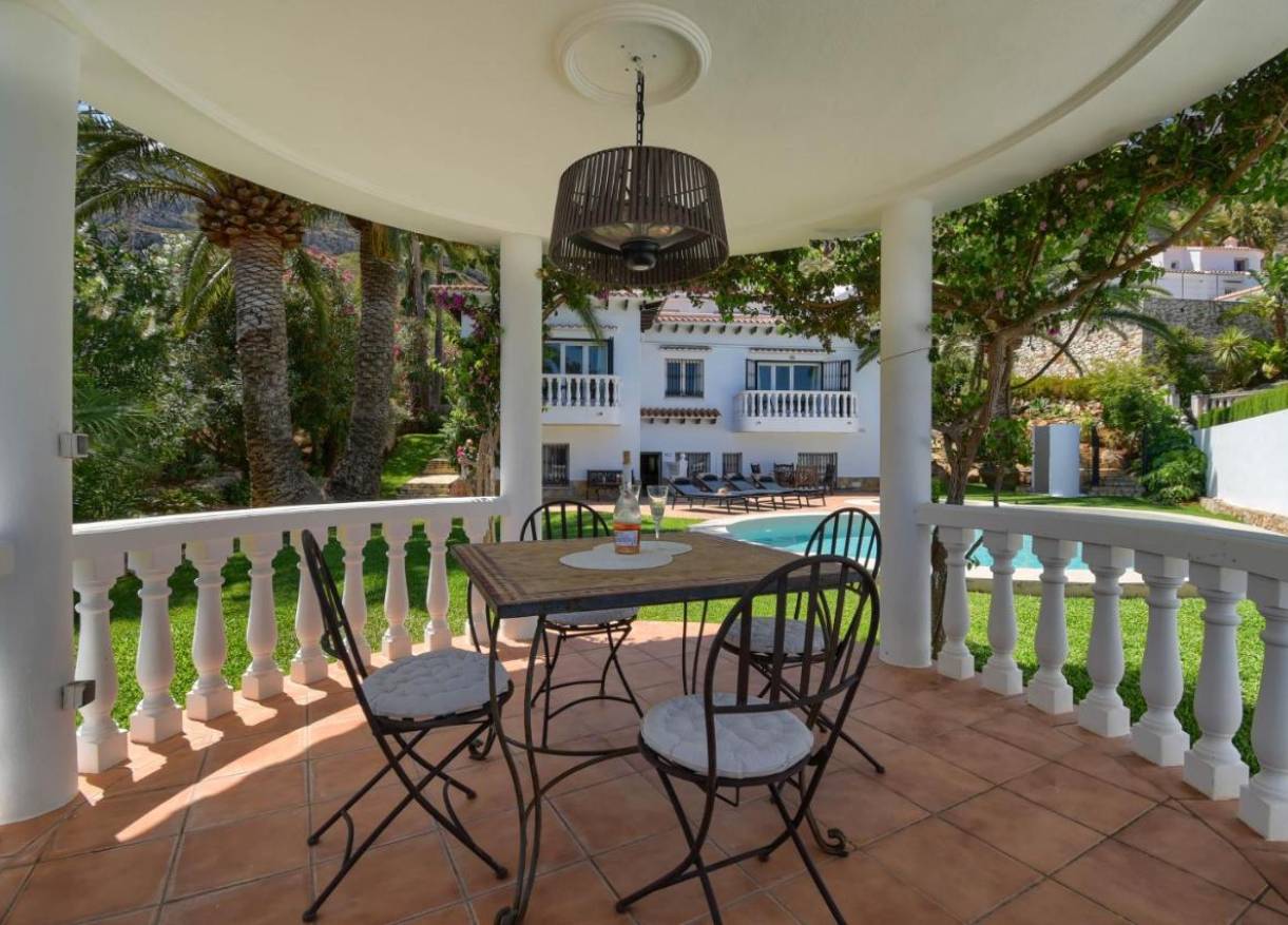 Bestaand - Villa - Jávea