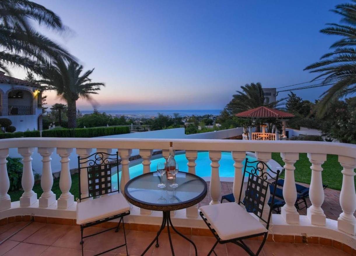 Bestaand - Villa - Jávea